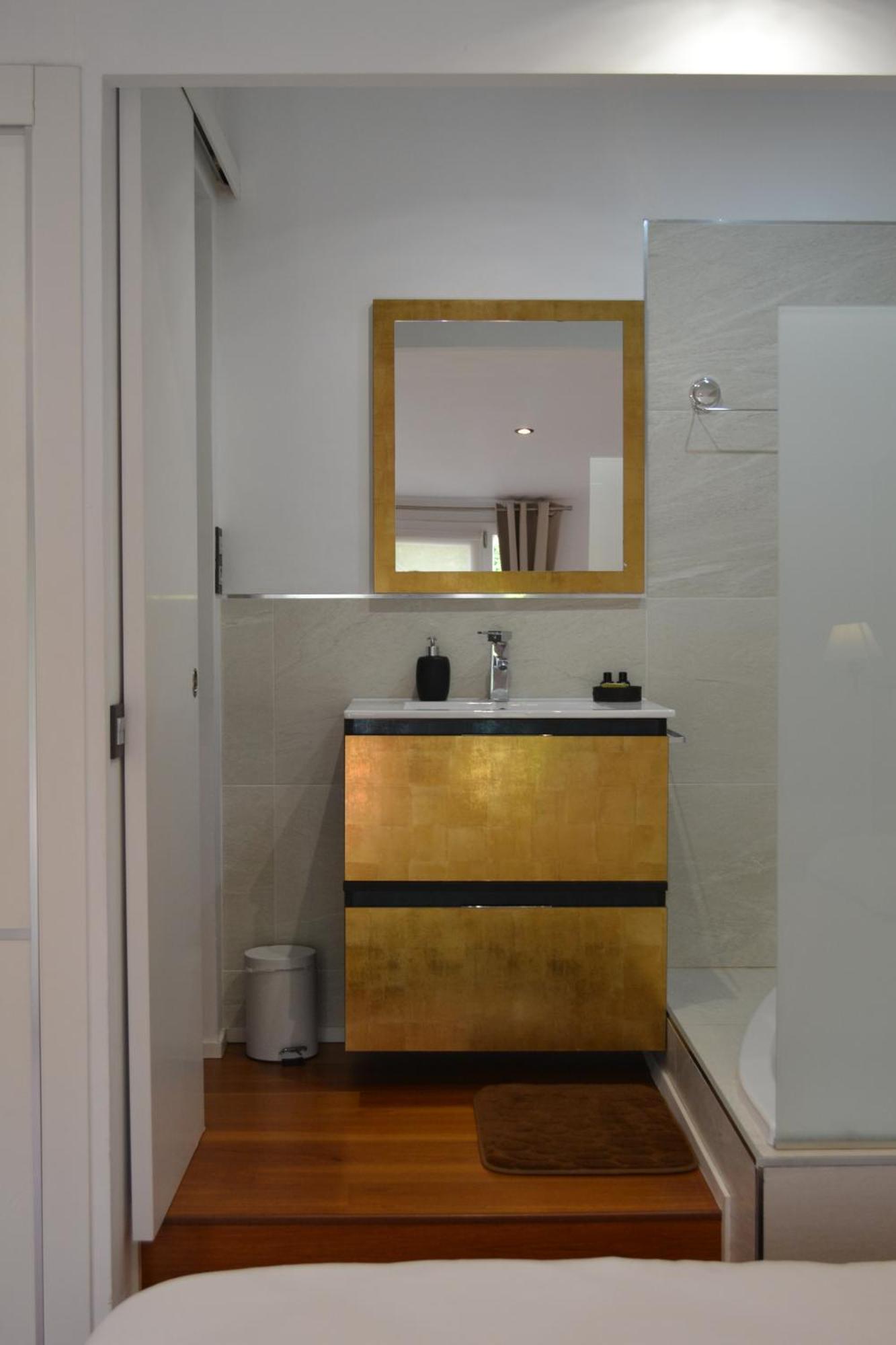 APARTAMENTOS Puerta de Gijón Exterior foto